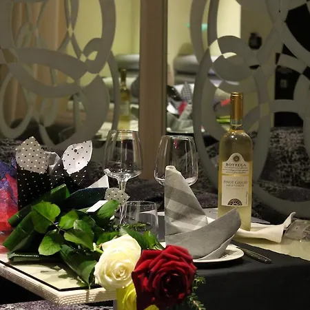 Kleopatra Design 4* Неаполь