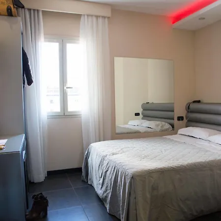 Kleopatra Design 4* Νάπολη