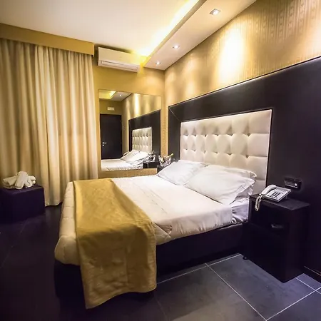 Kleopatra Design 4* Naples