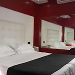 Kleopatra Design 4* Napels