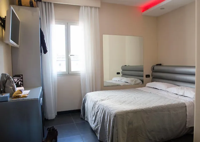 Kleopatra Design 4* Naples